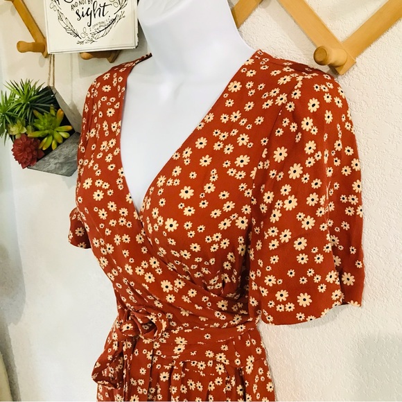 Madewell Floral Wrap Front V Neck Romper Sz 4 - Picture 4 of 10